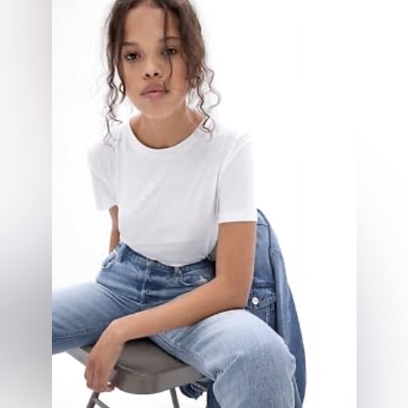 π-White Tee- - Picture 1 of 5